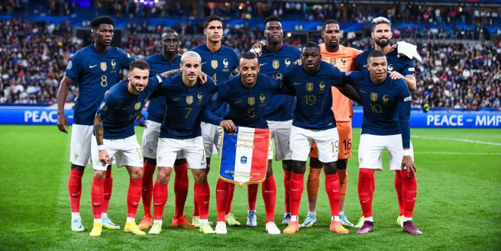 maillot équipe de france coupe du monde 2022